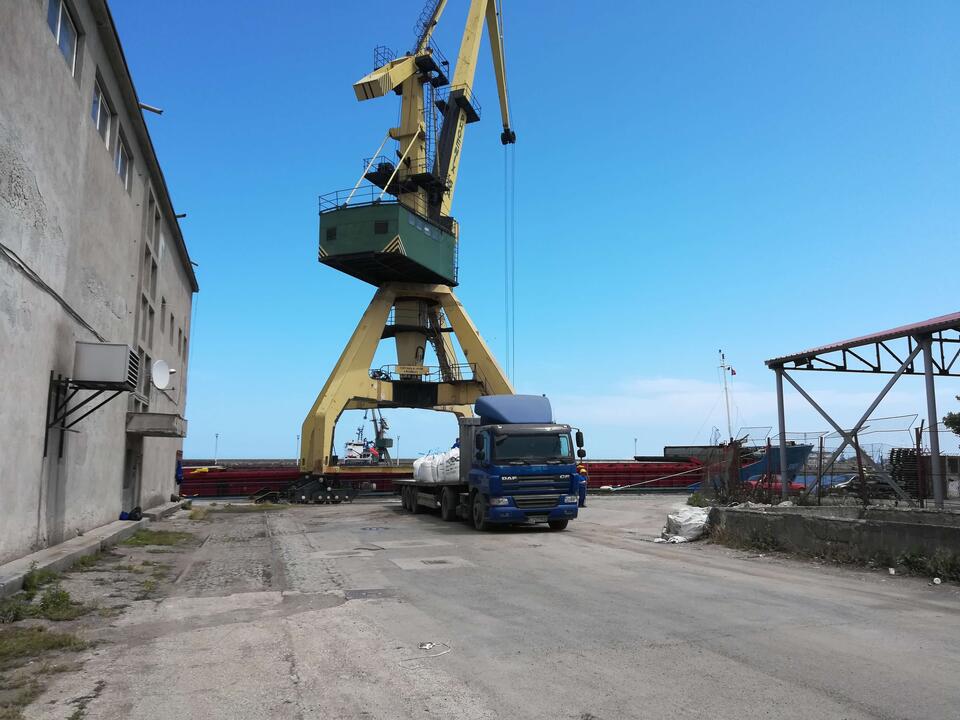 Poza depozit